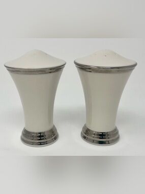 Lenox Solitaire Platinum Trim White Salt and Pepper Shakers